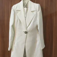 سه تیکه فروشی