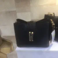 کیف دیبا|کیف، کفش، کمربند|قم, صفائیه|دیوار