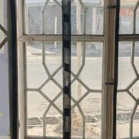 پرده پلاستیکی آهنربایی یا(پرده نایلونی مغناطیسی)