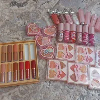 یه سری لوازم آرایشی مونده حراج