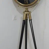ساعت ایستاده