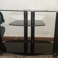 میز زیر تلویزیون