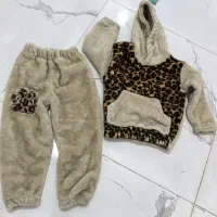 سن هودی و کاپشن ببعی کودک