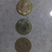 تعدادی سکه و اسکناس لیر ترکیه و سوریه