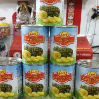 نوشیدنی و تنقلات