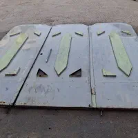 درب حیاط سه لنگه ای