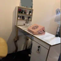 میز و صندلی  ناخنکاری