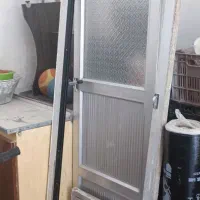 درب وچهارچوب المینیومی سرویس