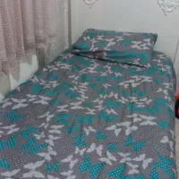 تخت نوجوان