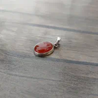 پلاک نقره قدیمی با سنگ عقیق اصل