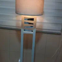 آباژور ایستاده و لوستر