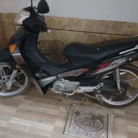 دوعدد موتور سیکلت