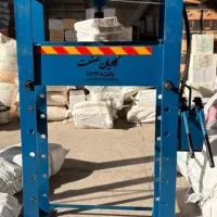 کاویان صنعت پرس ایستاده پمپ هیدرولیک با خدمات کامل