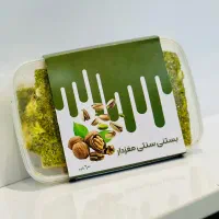 صندقدارو نیروی کار ساده خانم یا اقا