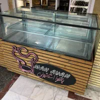 بخچال و ویترین قنادی و شیرینی و باقلوا شیرینی تر