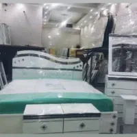 سرویس چوب از تخت و جلو مبلی و آینه کنسول
