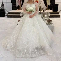 لباس عروس مزون هستی