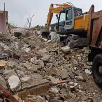 تخریب ساختمان . ویلا .