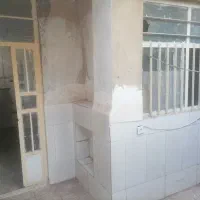 خانه-جلو-قواره-داری-جا-برای-پارک-ماشین-جلوی-درب