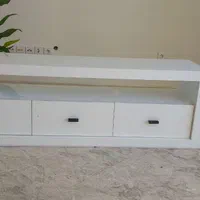 میز مخصوص TV کاملا نو و تمیز استفاده نشده