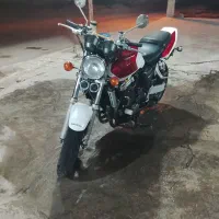 سی بی 1000