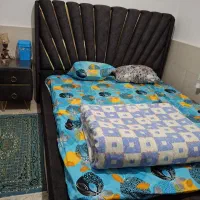 تخت دونفره