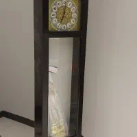 ساعت ایستاده آونگ دار