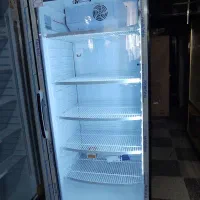 یخچال کافی‌شاپ