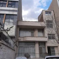 فروش خانه ی سه طبقه بر بلوار لاله، تهرانسر اصلی