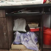 میز تحریر و کامپیوتر