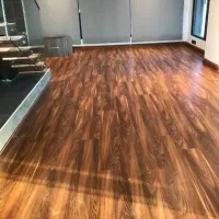 نصاب پارکت لمینت قرنیز دیوارپوش کفپوش ترمووال