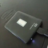 ۲ عددهارد اکسترنال ۱ ترابایت و ۲ عدد هارکیس ۵۰۰ گ