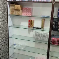 ویترین و قفسه