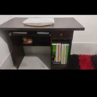 میز تحریر یا کامپیوتر