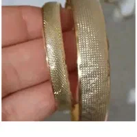 تک دست زنانه و بچگانه