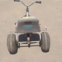 سه چرخ فروشی