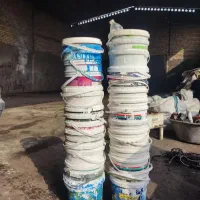 سطل پلاستیکی رنگ و لبنیات
