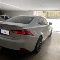 Is250