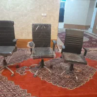 صندلی گردان چرخدار در حد نو