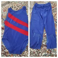 لباس ژیمناستیک کاملا سالم و تمیز
