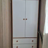 کمد و میز تحریر