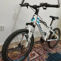 دوچرخه ۲۰حرفه ای نیاز به تعمیر است