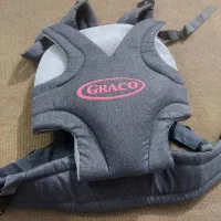 آغوشی  نوزاد نو