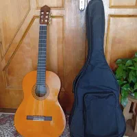 گیتار یاماها C40