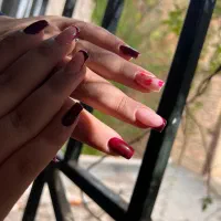 ترمیم و کاشت ناخن حرفه ای در شهر ری