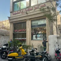 مغازه-18-متر-پاساژ-گلها-پوشاک