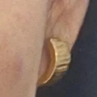 یه جفت گوشواره گم شده