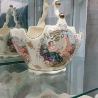 ظروف گنجه مناسب جهیزیه