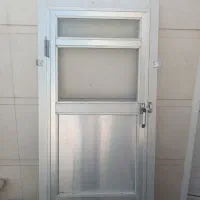 درب آلومینیومی سرویس بهداشتی