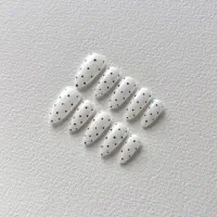 طرح ناخن مورد نظرتون طراحی میشود